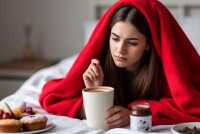 Диета при стрессе: как питание влияет на давление и помогает справиться с перееданием