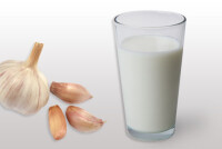 Молоко с чесноком от гипертонии: народные рецепты