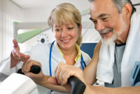 Велотренажер при гипертонии: польза или вред, программа занятий