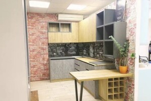 Кухня из дерева цена: от чего зависит стоимость кухонь из массива