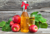 Яблочный уксус при гипертонии: рецепты и способы применения