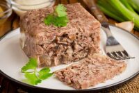 Холодец для здоровья: польза и кому стоит включить его в свой рацион