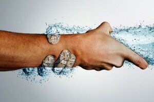 Утренний ритуал: как вода натощак влияет на давление и общее самочувствие