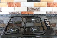 Чистая кухня без химии: секреты удаления жира и налета