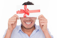 Выбор подарка для мужчины в магазине «Подарок-ТУТ»