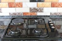 Чистая кухня без химии: секреты удаления жира и налета