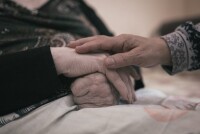 Кому и когда стоит опасаться инсульта (инфографика)