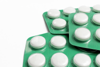 Домашние средства для уборки: как использовать лекарства с пользой