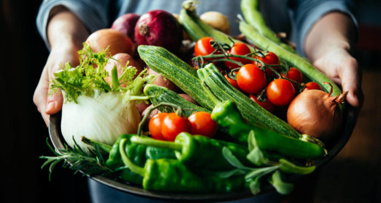 5 признаков того, что ваш рацион обеднен овощами, и как это влияет на давление
