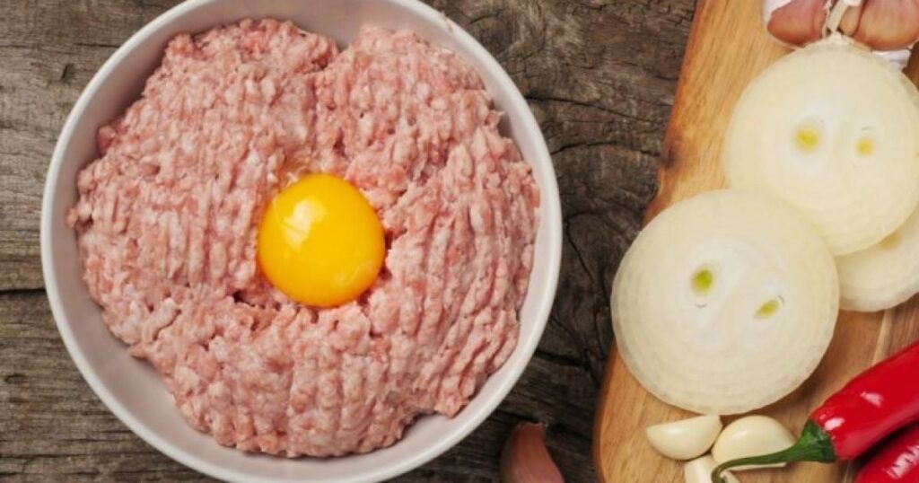 Как приготовить идеальные котлеты без лишней жидкости: секреты и лайфхаки