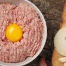 Как приготовить идеальные котлеты без лишней жидкости: секреты и лайфхаки