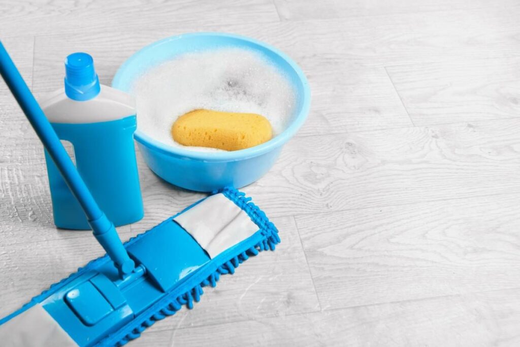 Как ухаживать за ламинатом: советы для дома и здоровья