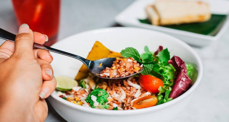 Здоровое питание для контроля сахара в крови: 3 простых совета