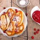 Почему оладьи опадают: простой секрет для пышной выпечки