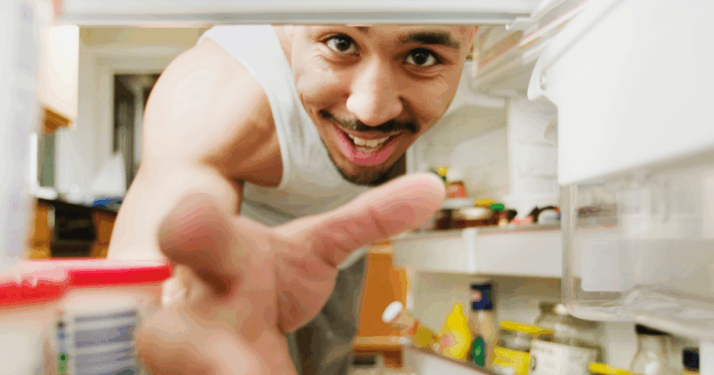 Что убрать из холодильника для здоровья сердца: список продуктов, который вас удивит