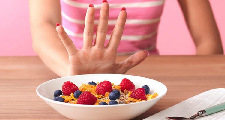 завтрак, опасные продукты гипертоникам, завтрак для гипертоников