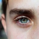 Улучшаем внешний вид: секреты густых бровей для вашего здоровья