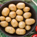 Продукты, которые могут повысить давление: картофель и помидоры – кому стоит быть осторожнее