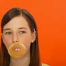 Жевательная резинка и давление: 5 неочевидных связей